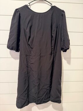 Old Navy Simple Black Puff Sleeve Dress